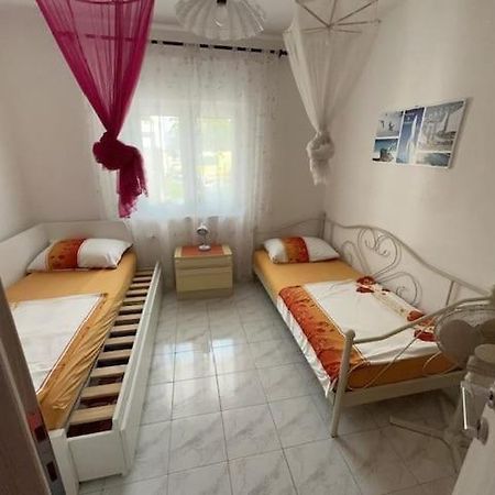 Apartments By The Sea Businci, Ciovo - 9450 Trogir Exterior foto
