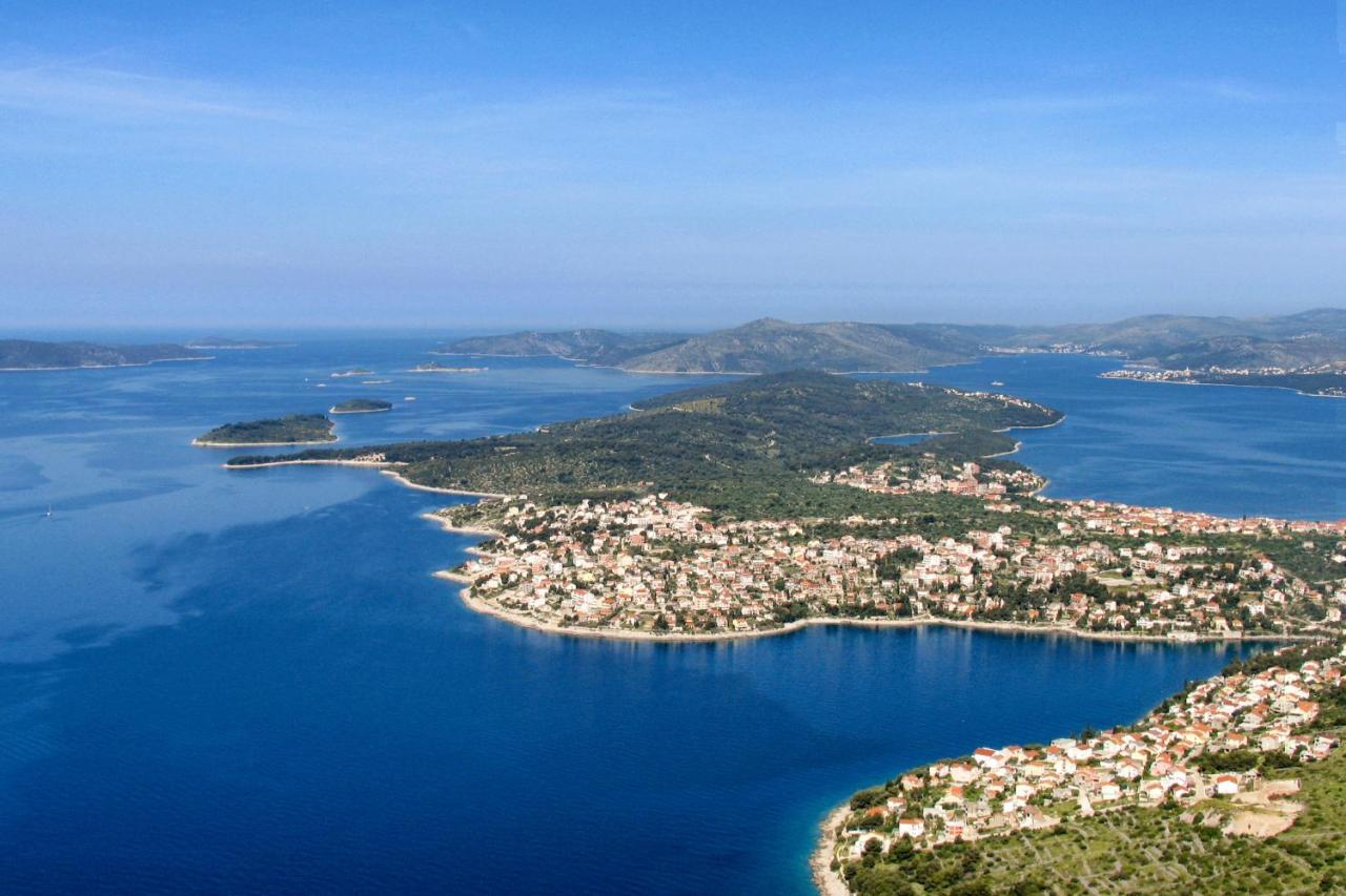 Apartments By The Sea Businci, Ciovo - 9450 Trogir Exterior foto