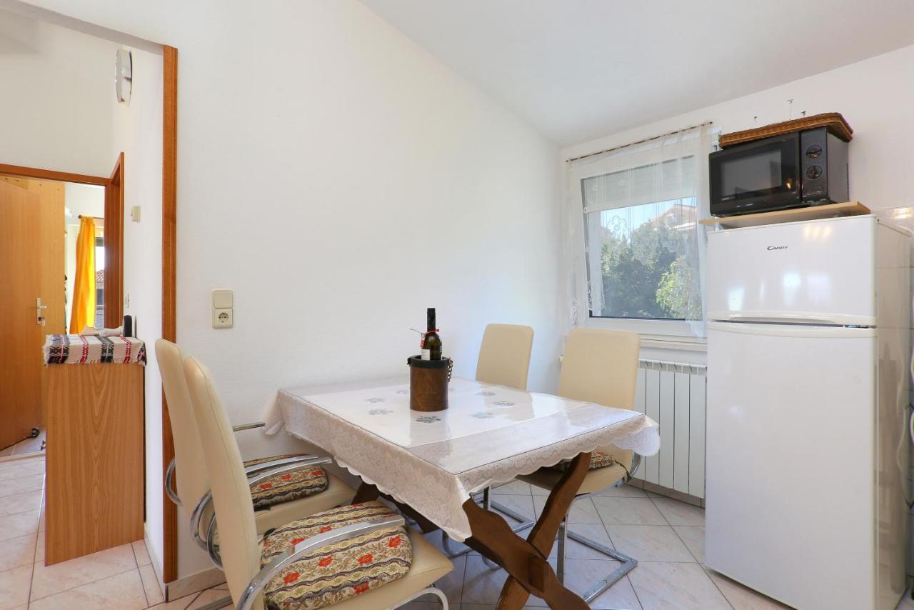 Apartments By The Sea Businci, Ciovo - 9450 Trogir Exterior foto