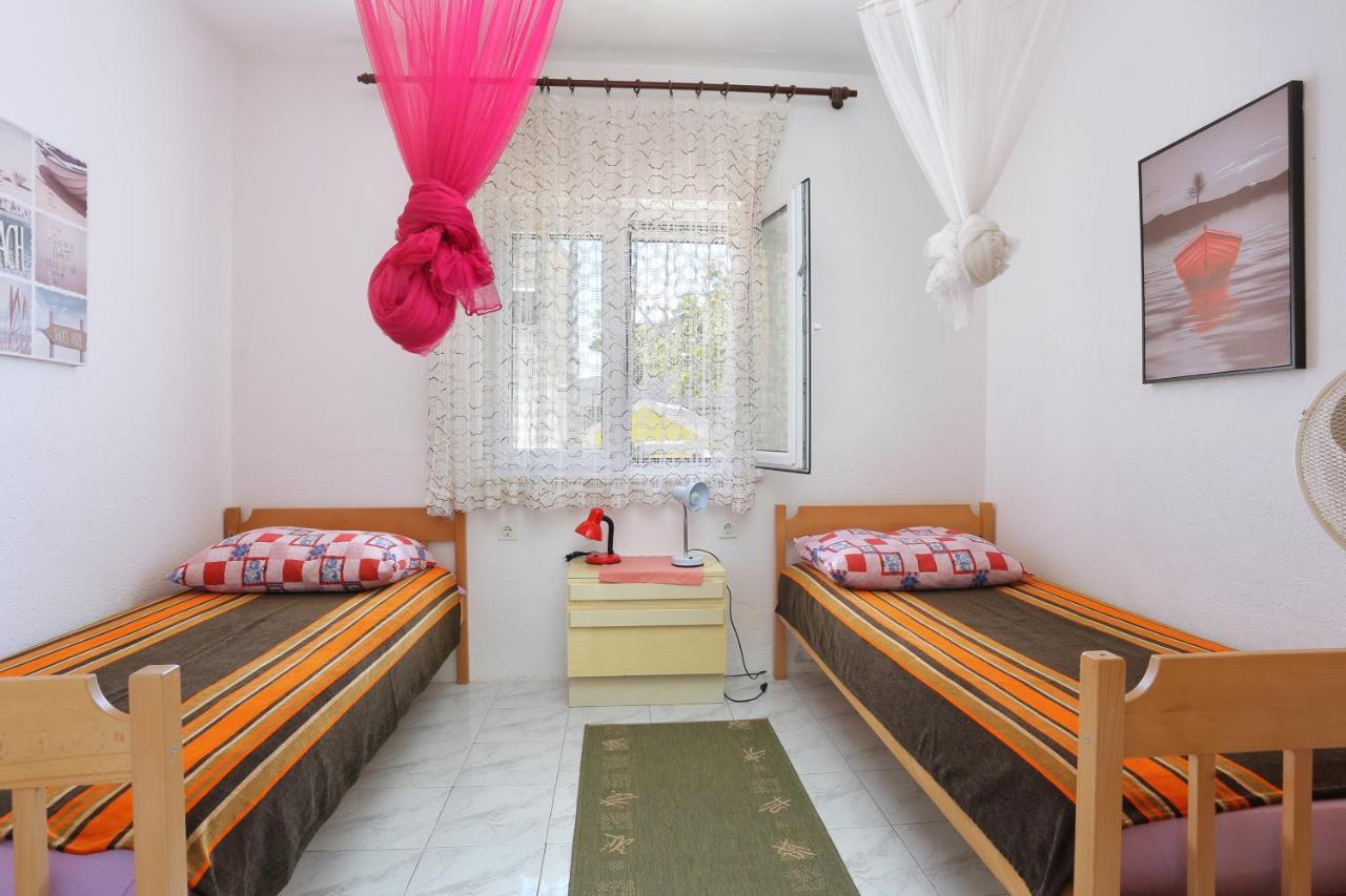 Apartments By The Sea Businci, Ciovo - 9450 Trogir Exterior foto