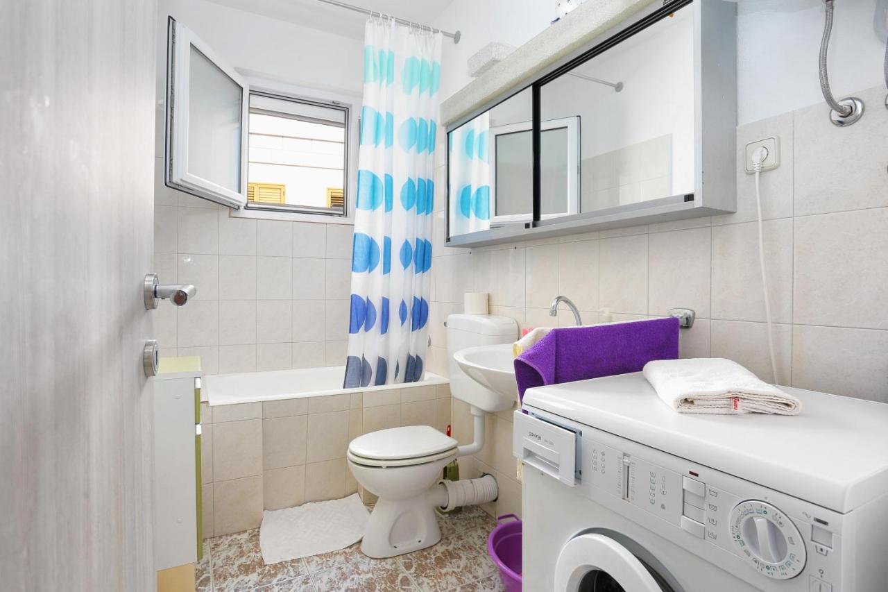 Apartments By The Sea Businci, Ciovo - 9450 Trogir Exterior foto